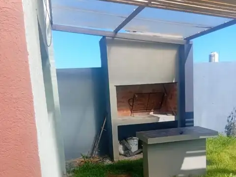 Casa en Venta en Carlos Spegazzini, USD 120.000