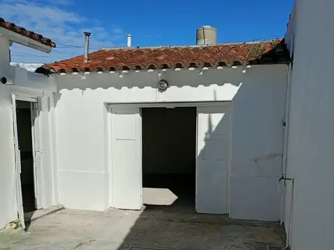 Casa 3 ambientes en zona las avenidas