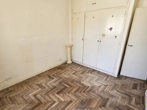 Venta Departamento 2 ambientes con dependencia. Zona Punta Iglesia