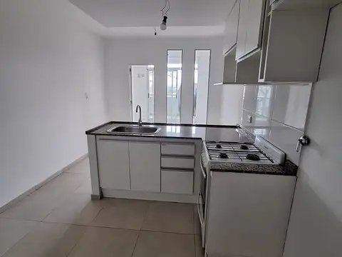 Departamento en Alquiler en Echesortu, $ 490.000