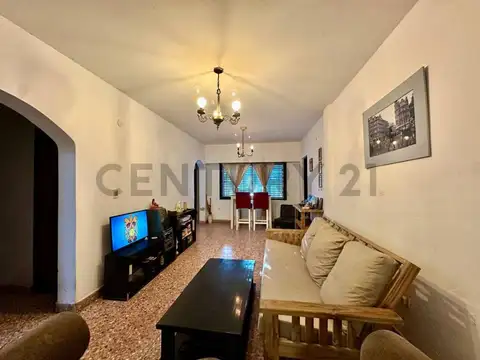 Santa Monica 4300, Piso 0