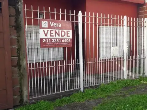 Casa  en Venta ubicado en Quilmes Oeste, Quilmes, G.B.A. Zona Sur - SVN0388_LP584175_1