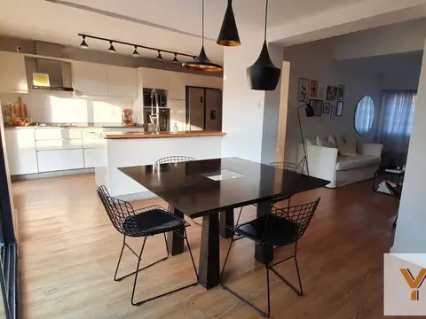 Casa 4 ambientes con 3 baños