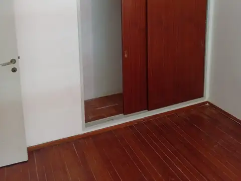 Depto Tipo Casa en Alquiler de 3 ambientes