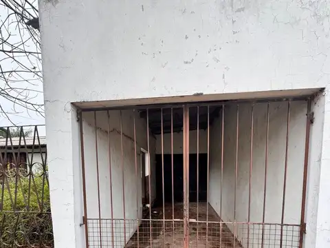 Casa 5 ambientes con 1 baño