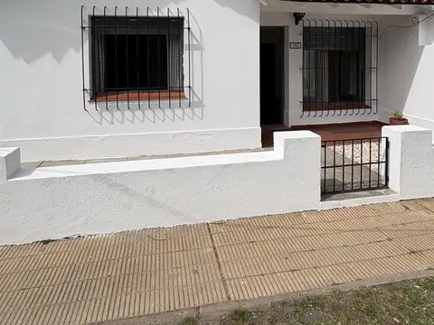 Casa en Alquiler en Ituzaingo, $ 1.700.000