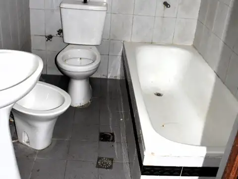 Av. Corrientes 3200, Piso 5