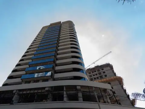 Vende semipiso 5 amb 2 suite vista espectacular