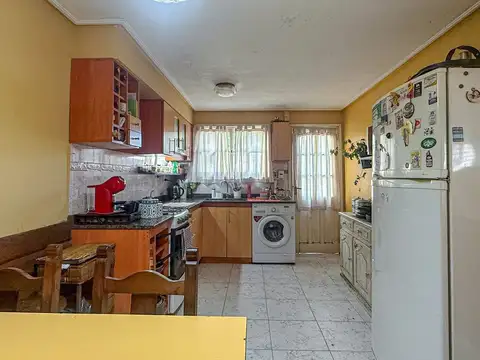 VENTA DÚPLEX 4 AMBIENTES VILLA PRIMERA PARQUE