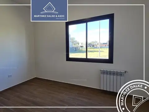 Casa 4 ambientes con 3 baños