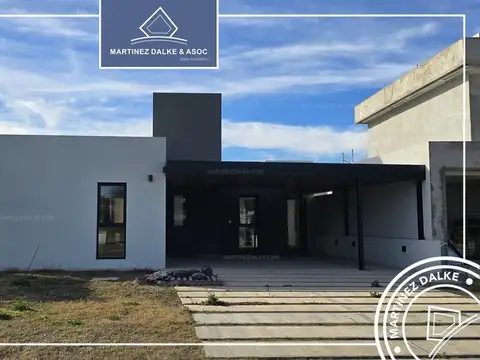 Casa en Venta al Oeste