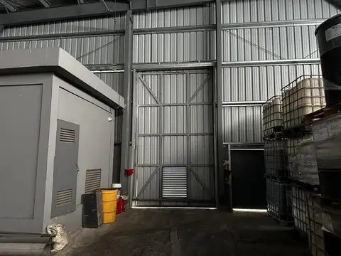 Depósito en alquiler España al 3400 San Martín