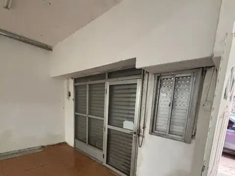 Local en Alquiler en Ranelagh, $ 550.000