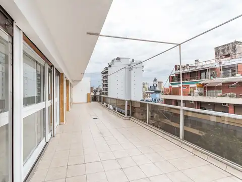 Departamento 5 ambientes con 2 baños