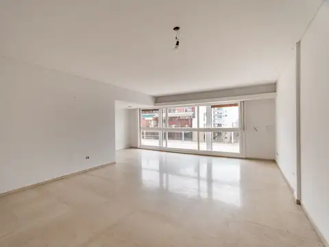 Venta Departamento 5 ambientes Flores  Cochera