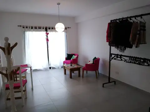 Rivadavia 799, 5º B, Escobar