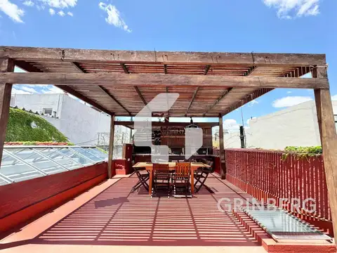Depto Tipo Casa en Venta de 4 ambientes