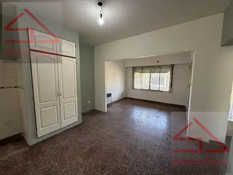 Depto Tipo Casa en Alquiler 40 años