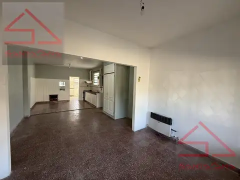 Depto Tipo Casa en Alquiler en Ramos Mejía Sur, $ 1.000.000