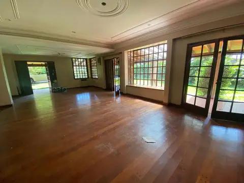 Casa en Alquiler de 4 dormitorios