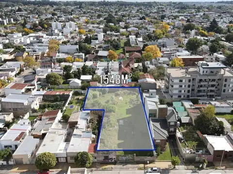 EXCELENTE LOTE SEMICENTRICO DE 1546 MTROS2