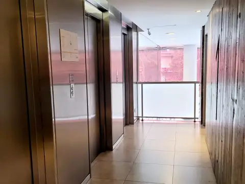 Oficina 4 ambientes con 1 baño
