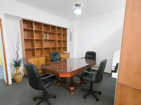 España 991 - Oficina en Venta con Cochera Zona Shopping del Siglo