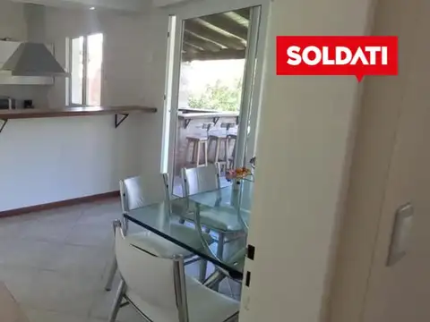 Casa en Alquiler Temporal con 1 cochera