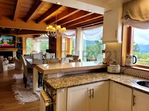 Casa en Alquiler en Faldeos Del Chapelco, USD 3.000