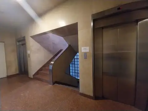 Oficina en Venta al Este