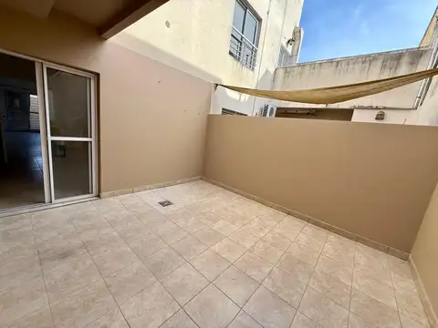 Depto Tipo Casa 2 ambientes con 1 baño