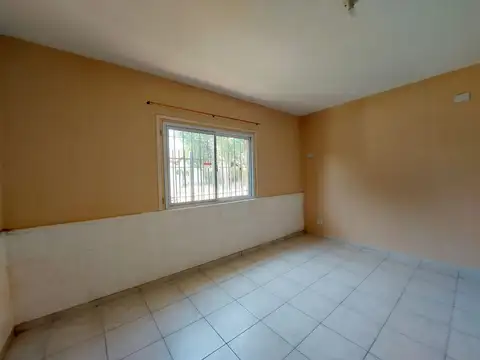 Casa - Alquiler - Argentina, San Miguel - Champagnat 1080