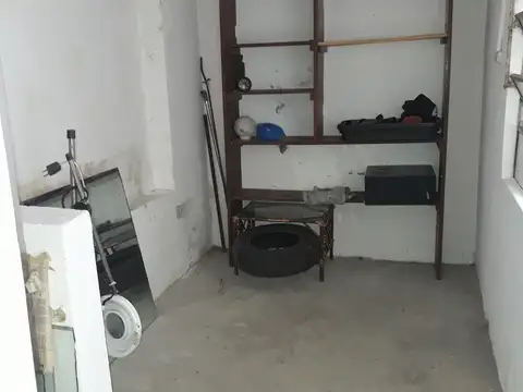 VENTA PH.  DE 3 AMBIENTES CON PATIO-JARDÍN