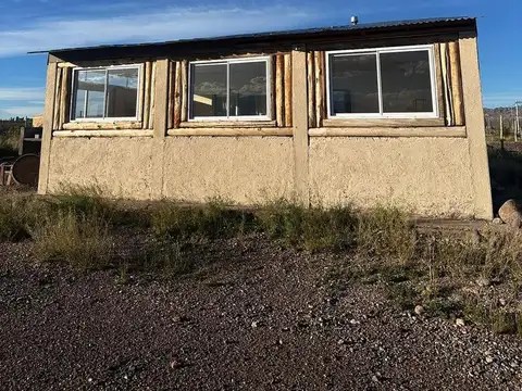 Casa 4 ambientes con 1 baño