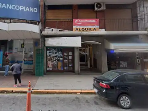 LOCAL COMERCIAL 33 M2 EN ALQUILER – EXCELENTE UBICACIÓN MONSEÑOR PIAGGIO 70 AVELLANEDA