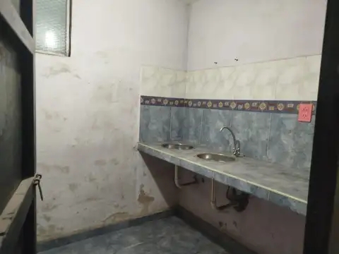 Local en Venta en Paso del Rey, USD 88.000