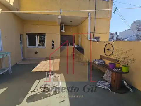 Galpon con vivienda