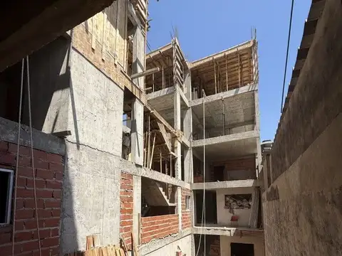 Departamento en Venta en Mataderos, USD 75.000