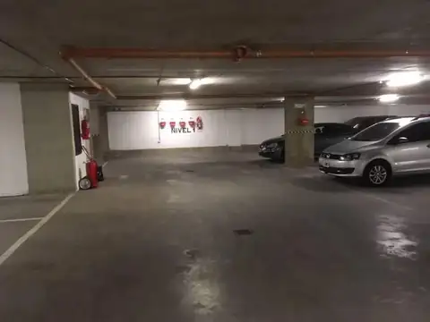 AV PELLEGRINI 1644 Pellegrini Parking