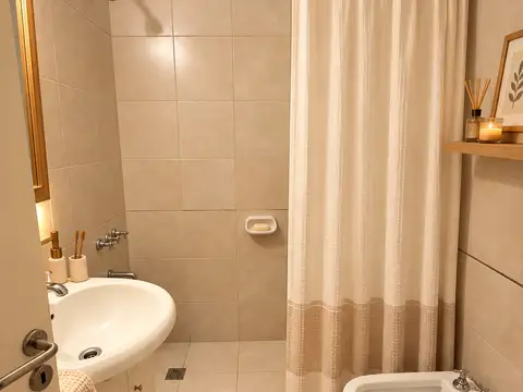 ALQUILER  DPTO EN CIPOLLETTI, DOS DORMITORIOS, DOS BAÑOS COMPLETOS, DOS TERRAZAS!