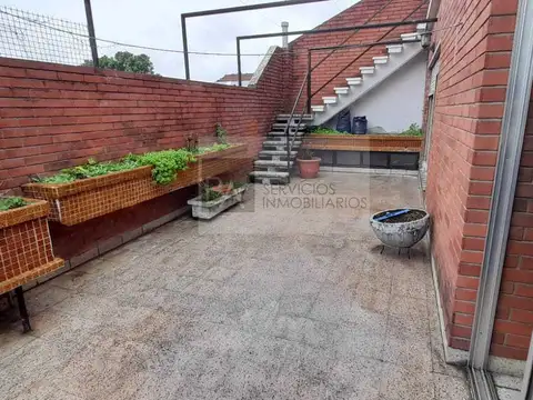 Depto Tipo Casa en Venta 50 años