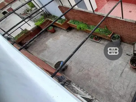 Depto Tipo Casa en Venta con 1 cocheras