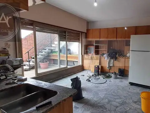Depto Tipo Casa en Venta con 1 cocheras