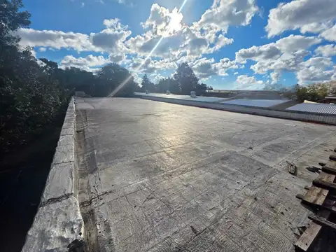 Galpón Depósito en Alquiler en Villa Bosch