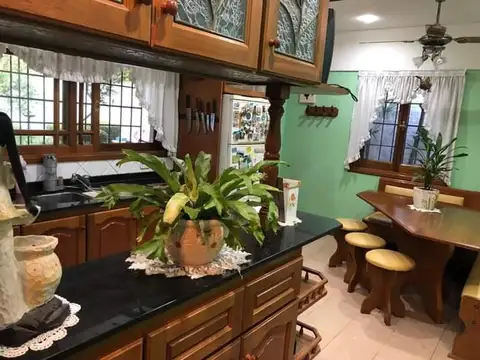 Casa en Alquiler en Villa Ballester, USD 1.500