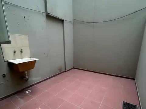 Depto Tipo Casa en Alquiler al Este