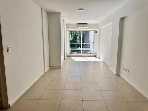 Federico Lacroze 3700, Piso 1