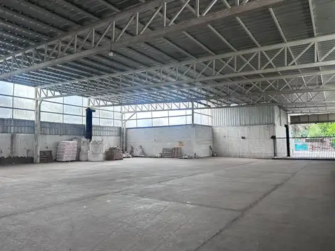 Alquilo y/o Vendo Galpón en Las Heras