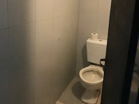 Local en Venta Via Púb.