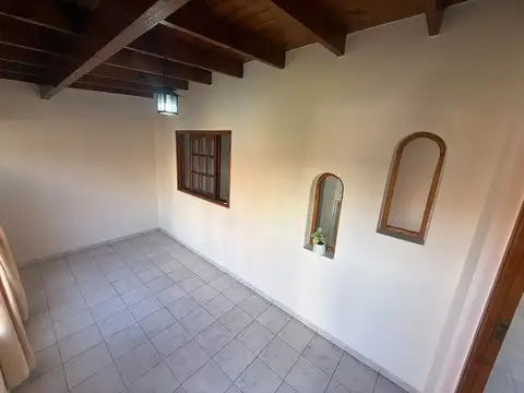 Depto Tipo Casa en Alquiler de 1 dormitorio